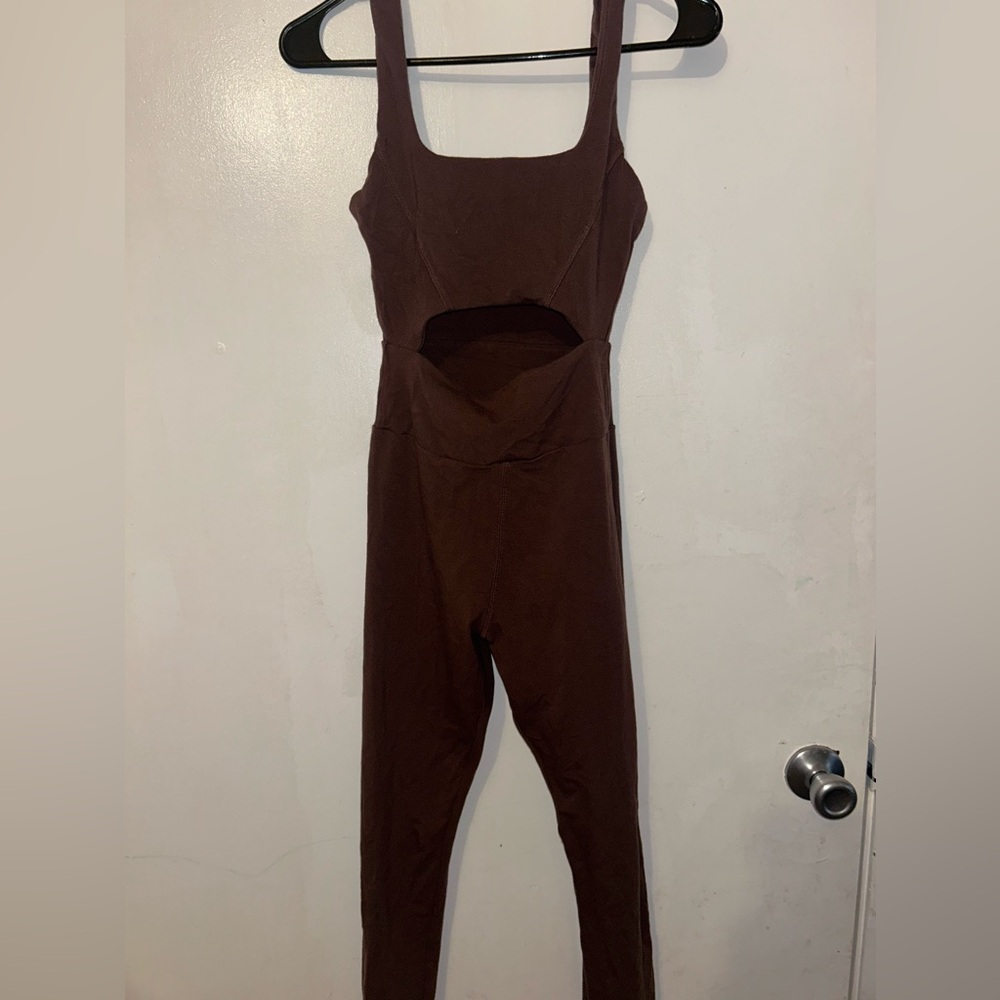 Sleeveless jumpsuit